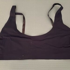 Underoutfit seamless bralette